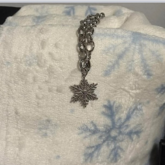 Cuddle Duds Super Soft Plush Throw Blanket - Picture 2 of 7